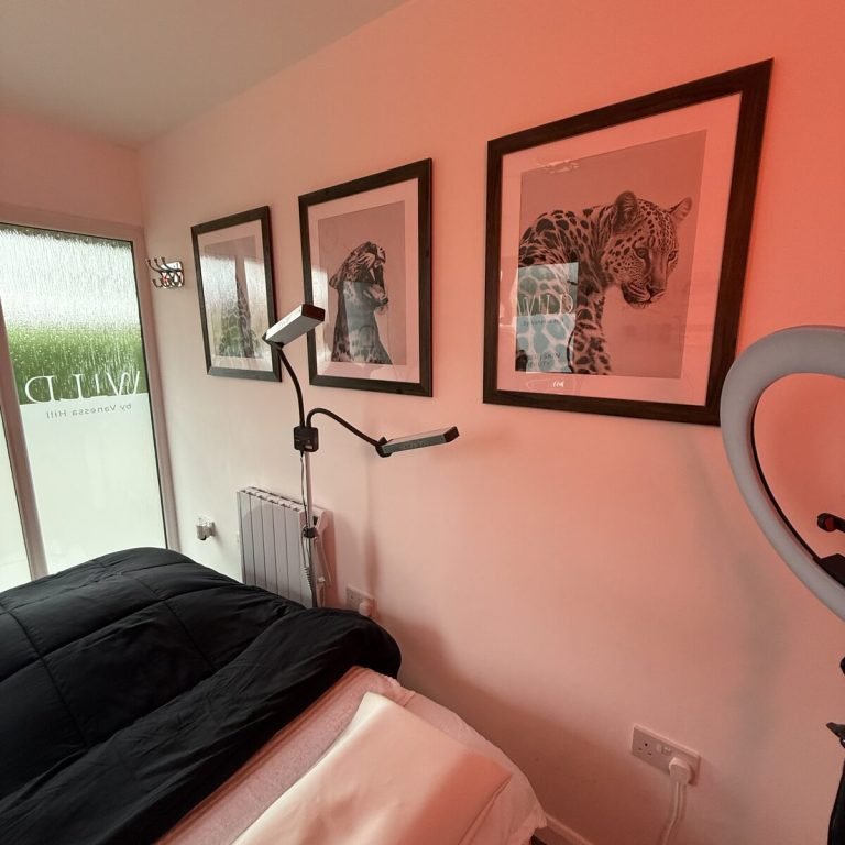 The private treatment room at Vanessa Hill clinic in Worcester